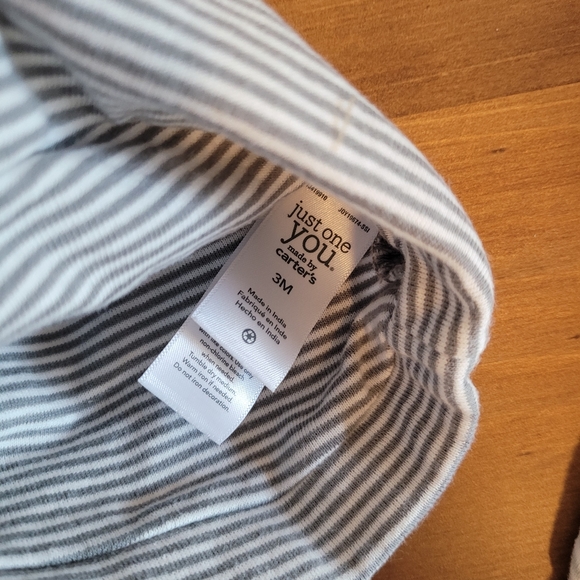 Two hats for newborn 0-3 months - Picture 2 of 3